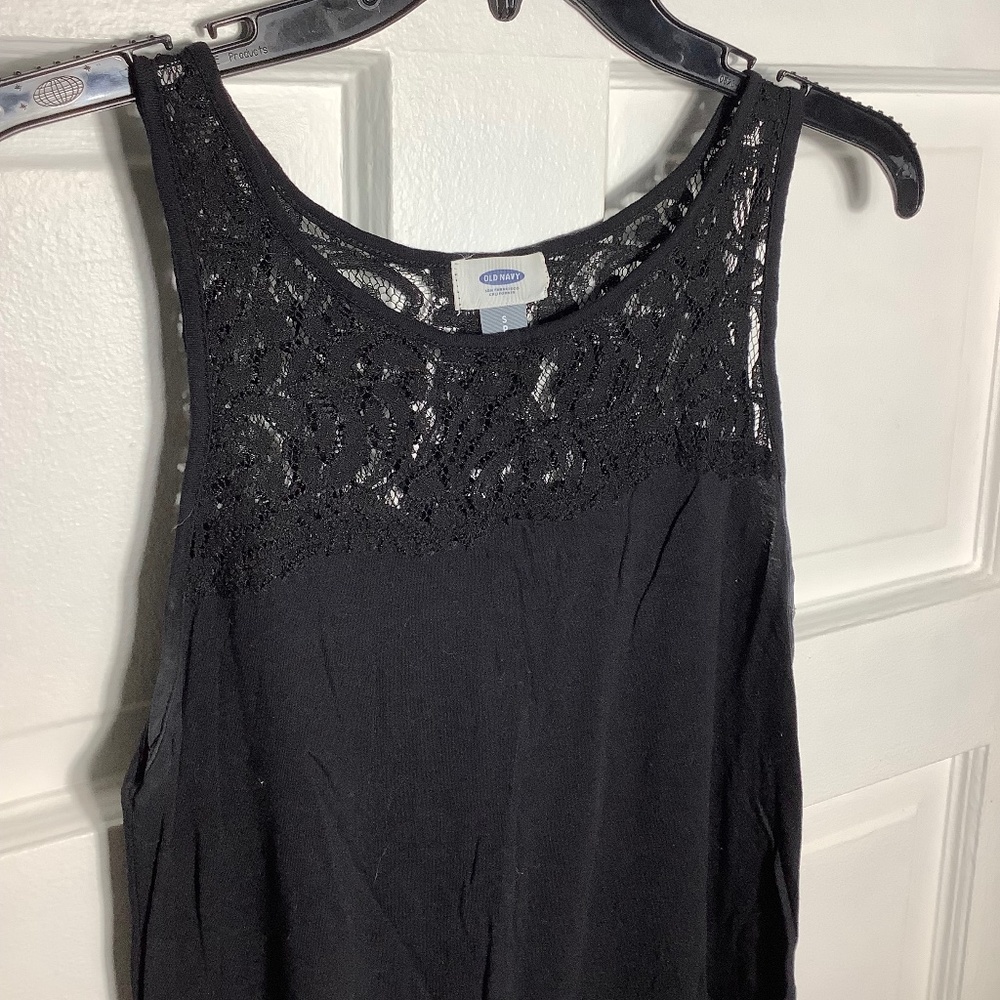 Flowy Lace Tank Top - M